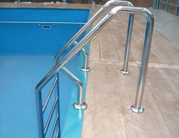 Лестница для бассейна: инструкция по монтажу с фото