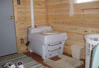 Строим дачный туалет без выгребной ямы - фото