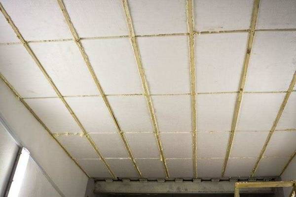 Как утеплить потолок пенопластом - фото